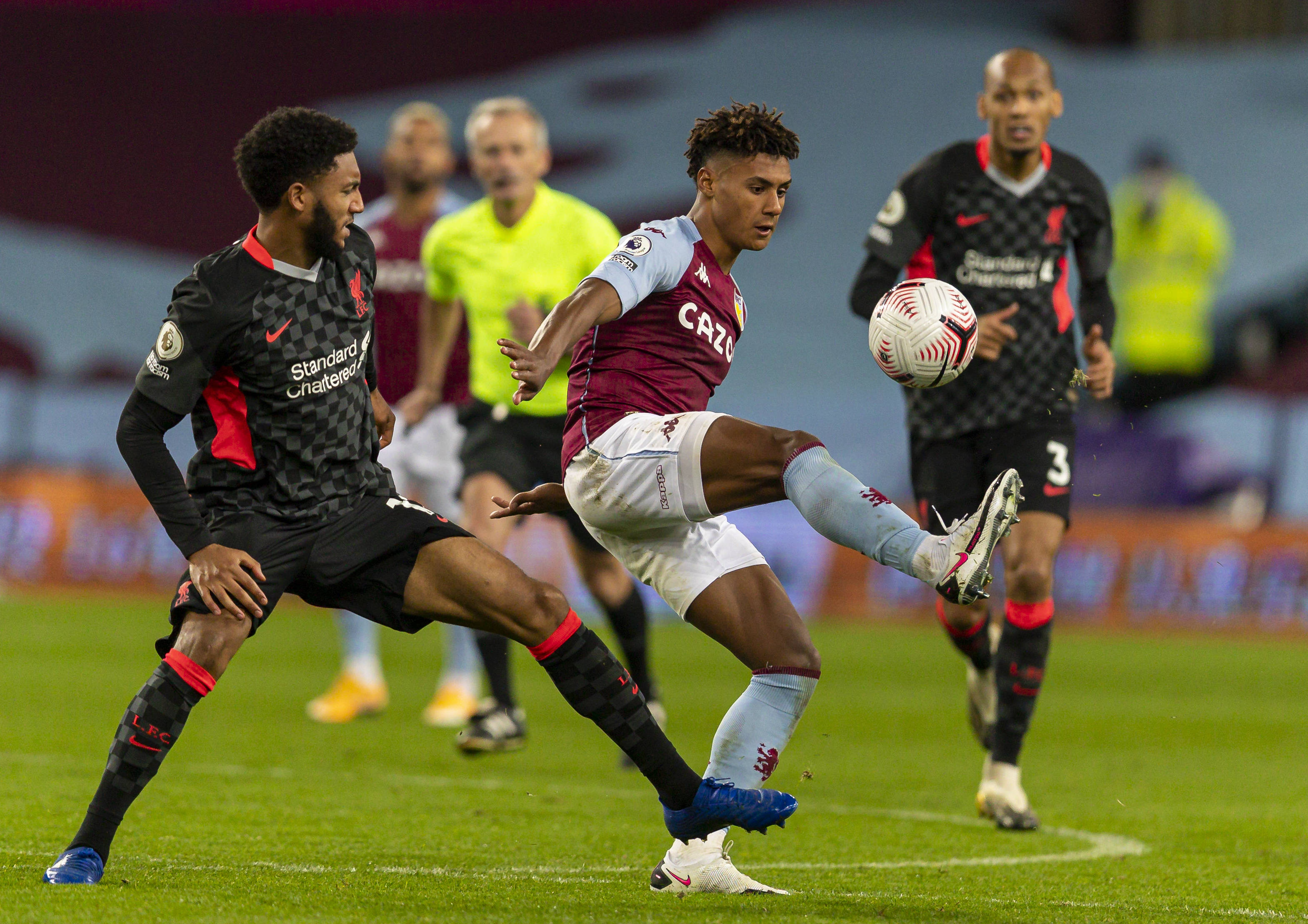 东契奇通过 东契奇通过